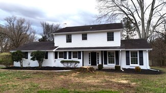 100 Woodridge Dr, Hendersonville, TN 37075