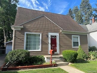 213 Robertson St, Mount Clemens, MI 48043