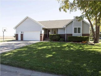 411 N Jubilee St, Andale, KS 67001
