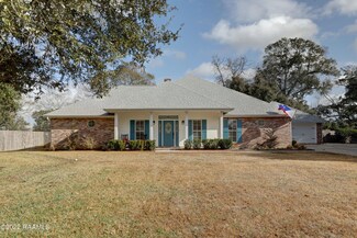 1404 Bayou Ln, Breaux Bridge, LA 70517