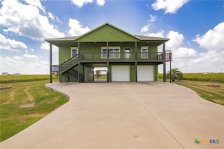 117 Sunset Way, Port Lavaca, TX 77979