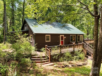 2838 Little Creek Rd, Hendersonville, NC 28792
