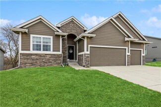 1049 Jaycee Ln, Adel, IA 50003