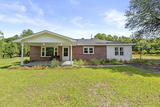 4517 Festival Trail Rd, Wagener, SC 29164