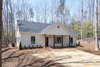 676 Chapel Hill Dr, Troy, NC 27371