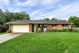 701 Robindale Dr, Waynesville, OH 45068