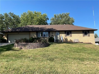 3517 Emerald Ln, Country Club, MO 64506