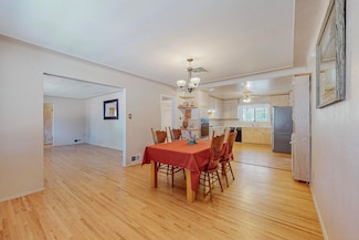 417 Alvarado Dr NE, Albuquerque, NM 87108