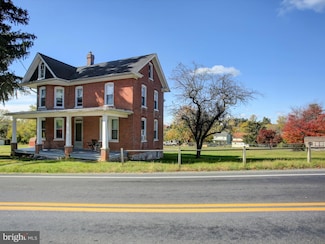 7960 Mentzer Gap Rd, Waynesboro, PA 17268