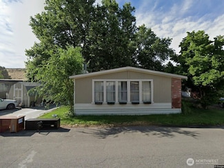 6305 Haag St, West Richland, WA 99353