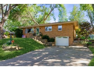 520 Lexington St, Carlisle, IA 50047