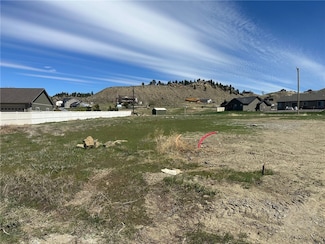 130 Sunlight Cir, Billings, MT 59101