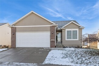 6959 Waterview Dr SW, Cedar Rapids, IA 52404