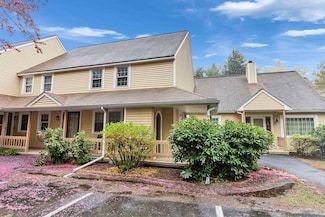 110 Winterwood Dr, Londonderry, NH 03053