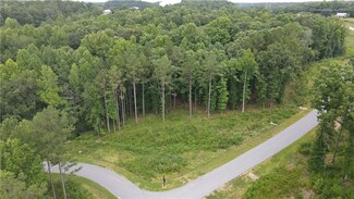 49 Cove Harbor Dr, Six Mile, SC 29682