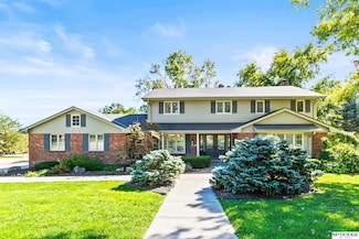 12305 Douglas Cir, Omaha, NE 68154