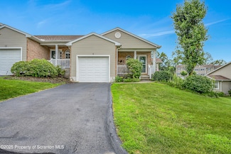 8 Parkland Dr Unit Bldg 9, South Abington Township, PA 18411
