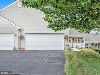 351 Winners Cir Unit 351, Red Lion, PA 17356