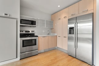 691 Massachusetts Ave Unit 507, Boston, MA 02118