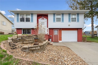6510 Asbury Ln NE, Cedar Rapids, IA 52402