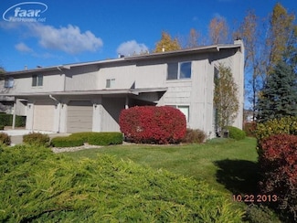 9492 Fenwin Dr, Grand Blanc, MI 48439