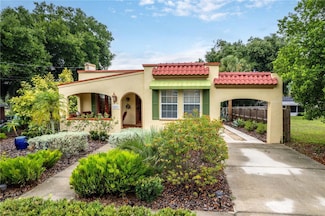 809 Poinsettia Dr, Eustis, FL 32726