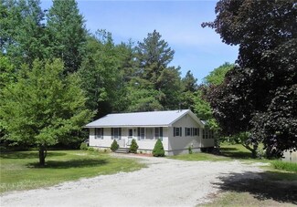 69 Hannibal Cir, Denmark, ME 04022