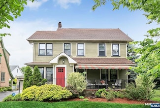 17 Warren Place, Glen Rock, NJ 07452