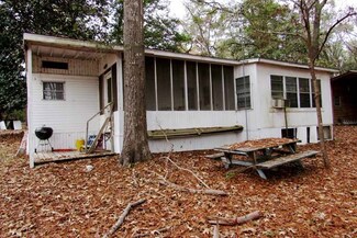 69 Docks Hook Ln, Georgetown, GA 39854