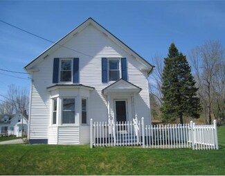 97 Elm St, Sabattus, ME 04280