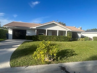 1260 Manor Dr, Riviera Beach, FL 33404