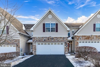 202 Brinley Dr, Pennington, NJ 08534