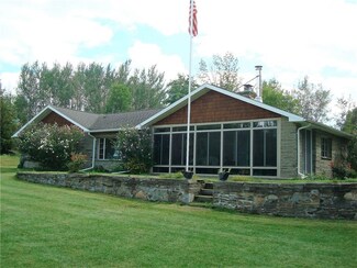 9696 Grove Springs Rd, Hammondsport, NY 14840