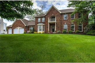 65 Kinglet Dr S, Cranbury, NJ 08512