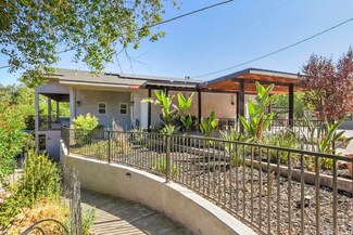 438 Arnold Way, Alpine, CA 91901