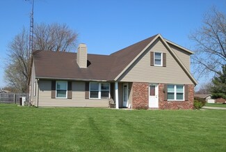 1107 N Snowmass Ln, Muncie, IN 47304