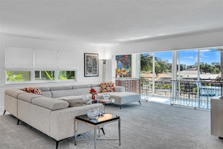 3050 NE 47th Ct Unit 201, Fort Lauderdale, FL 33308