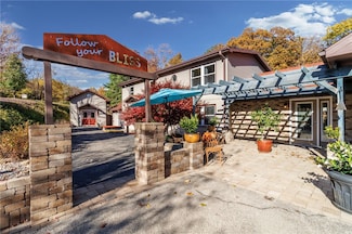 18421 Chief Rd, Charleston, IL 61920