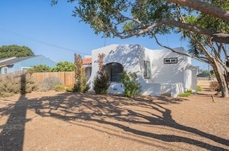 704 Oak Ave, Greenfield, CA 93927
