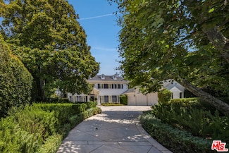 130 S Cliffwood Ave, Los Angeles, CA 90049