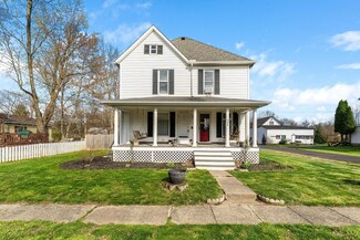 304 Poplar St, Pataskala, OH 43062