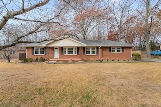 306 Hampton Rd, Tullahoma, TN 37388