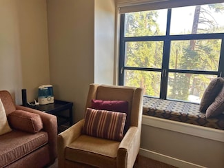 50 Hillside #234 Dr Unit 234, Mammoth Lakes, CA 93546
