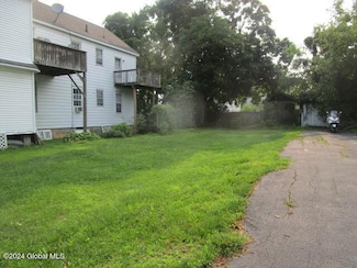 54 Sycamore St, Albany, NY 12208