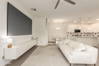 2207 E Hidalgo Ave, Phoenix, AZ 85040