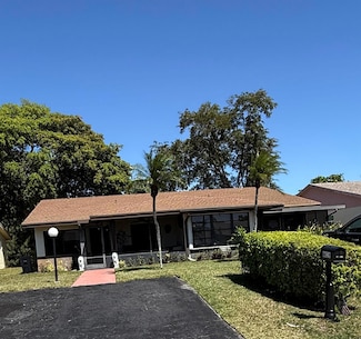 6039 La Palma Ln, Delray Beach, FL 33484