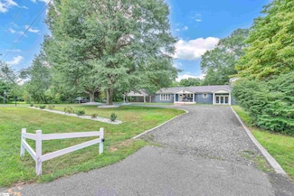 213 Harts Ln, Simpsonville, SC 29681