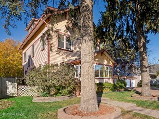 228 W Willow St, Lombard, IL 60148