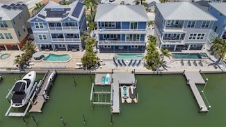 460 137th Avenue Cir, Madeira Beach, FL 33708