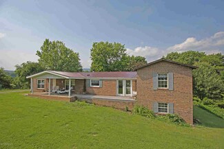 378 Eggleston Rd, Pembroke, VA 24136